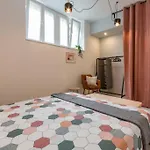 Champagne Loft *