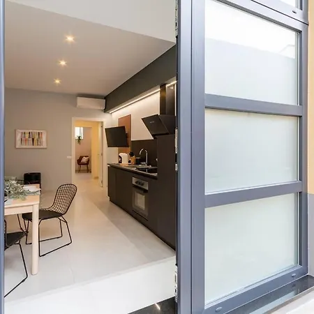 Champagne Loft Apartment Milan