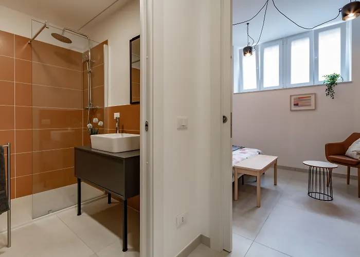 Champagne Loft Apartment